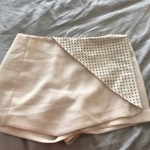 BCBG SKORT